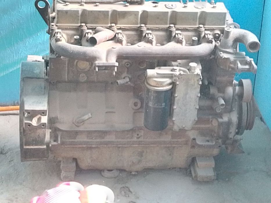 Каминз матор сотилади