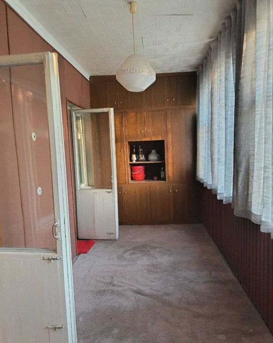 Продаётся на БУЗ-1 Художников