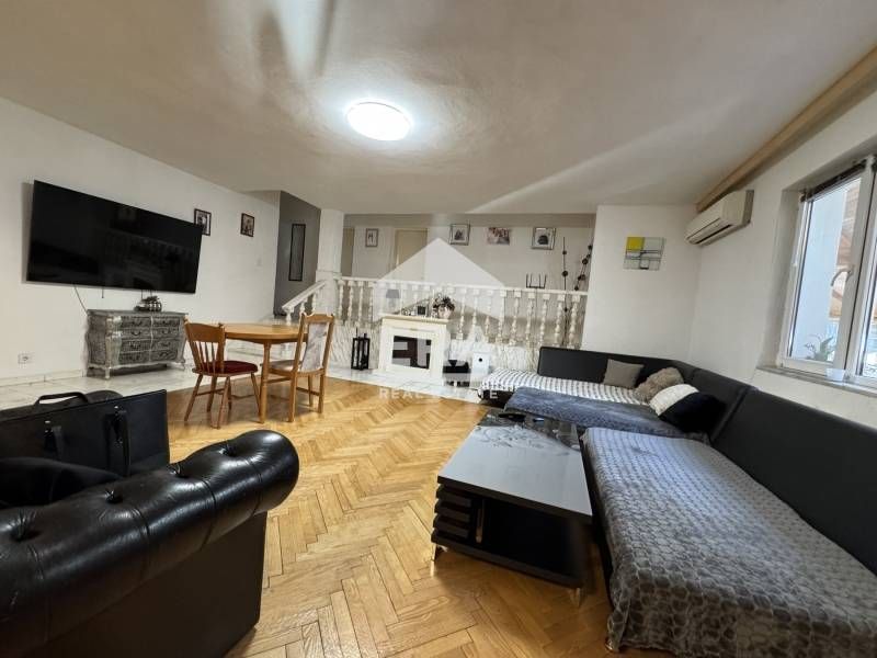 Продава се Къща в с. Айдемир, Област Силистра - 999 кв.м за 292 €/кв.м - Снимка #2