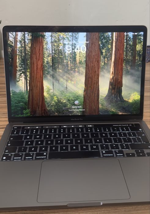 Mac Book Pro 13 Inch 16GB