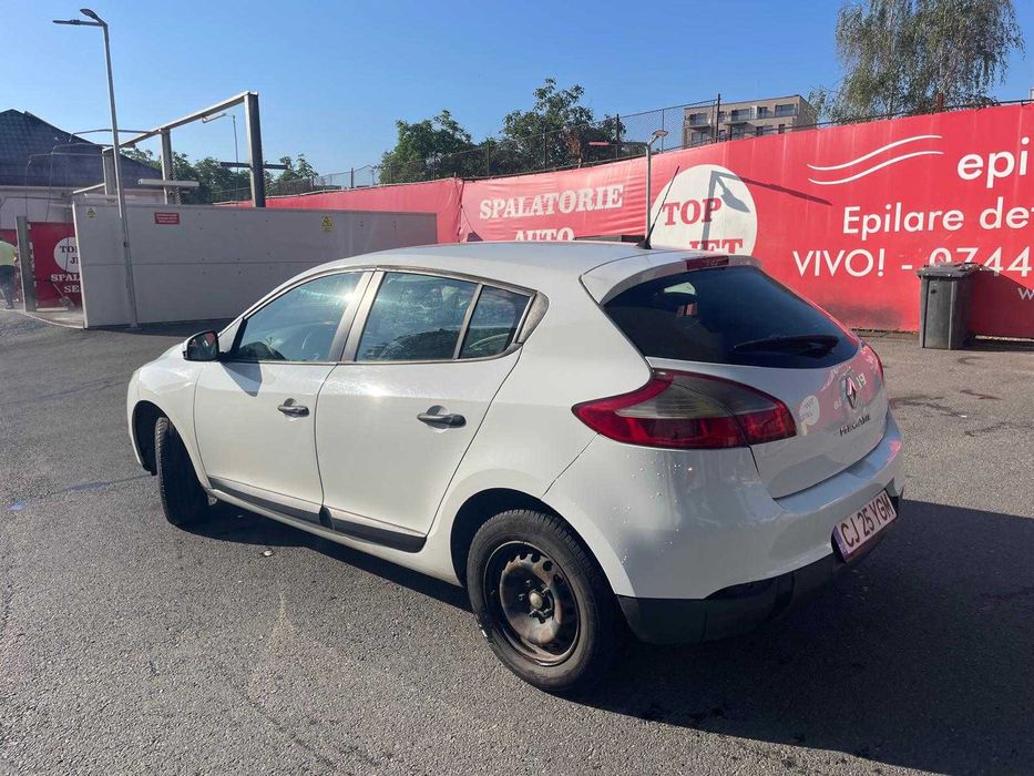 Inchirieri auto Renaul Megan III
