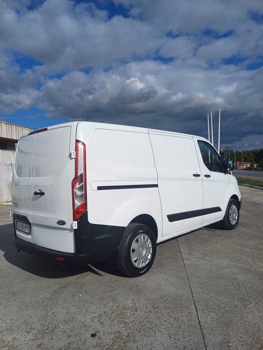 Ford Transit Custom, An 2019, 2.0 cmc, 120000 km, înmatriculat recent