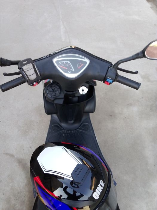 Продам скутер китай