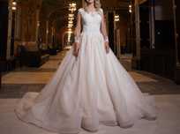 Rochie de mireasa deosebita marimea 36, ca noua