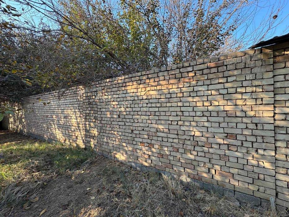 Ipakchilik 8 sotix yer sotiladi!