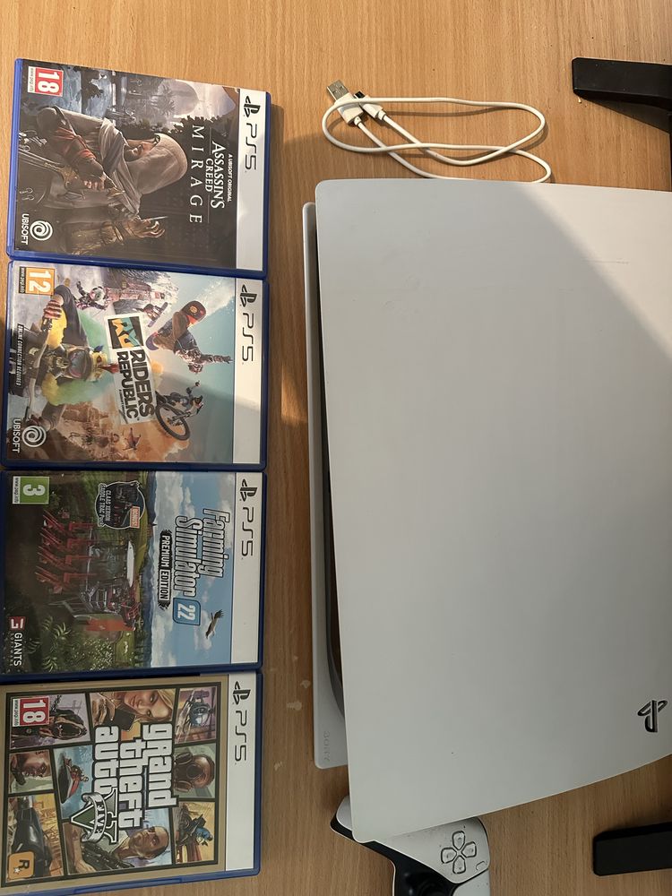 Продавма ps5 в добро състояние