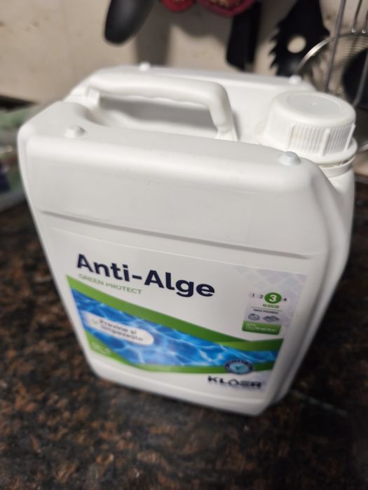 produse de curățare a piscinei