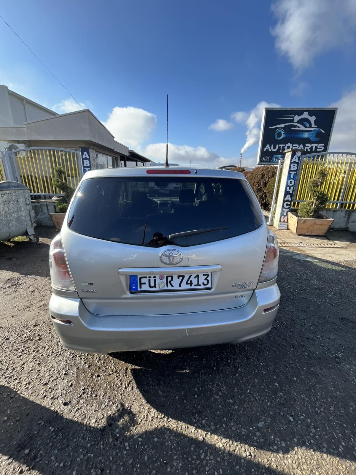 Toyota Corolla Verso 2.2D-CAT 07г НА ЧАСТИ!!!