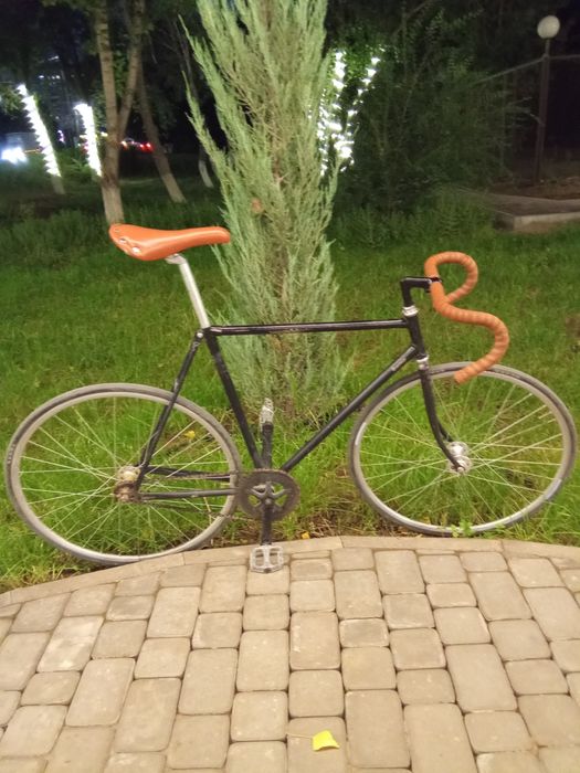 Продам велосипед фикс возможен торг