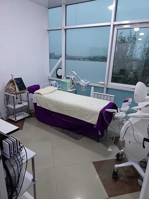 Сдается кабинет косметолога,  кушетка для наращивания ресниц,