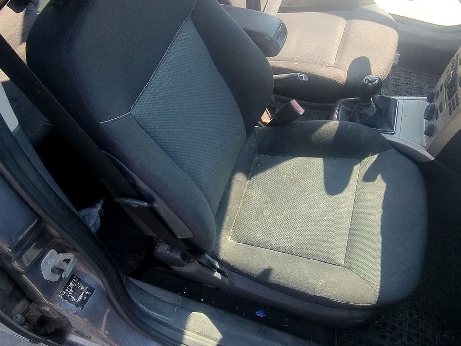 Scaun dreapta fata Opel Astra H [Fabr 2004-2009] 1.9 CDTI Z19DTH 110 K