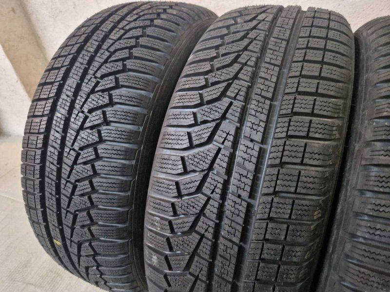 2 Hankook R17 215/55/ 
нови зимни гуми
DOT2118