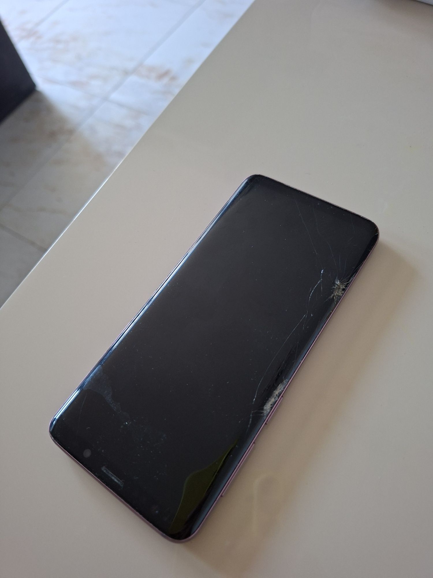 Samsung s10 + Samsung s9 + Honor 8 light