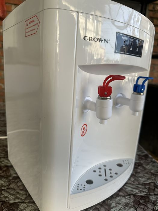 Диспенсър за вода Crown