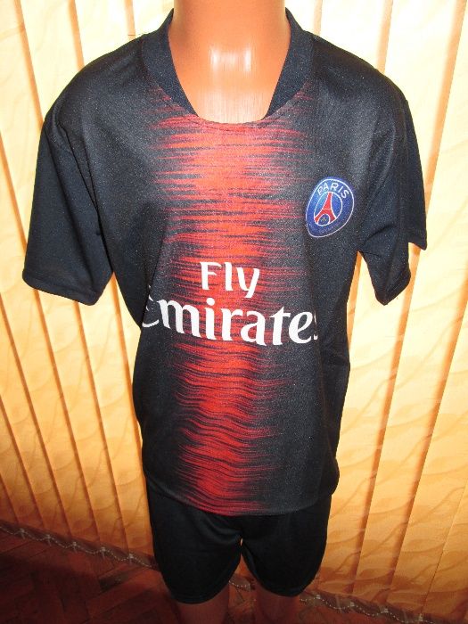Детски екипи РЕТРО ПСЖ Неймар ХС размер / Ливърпул Салах 116 размер