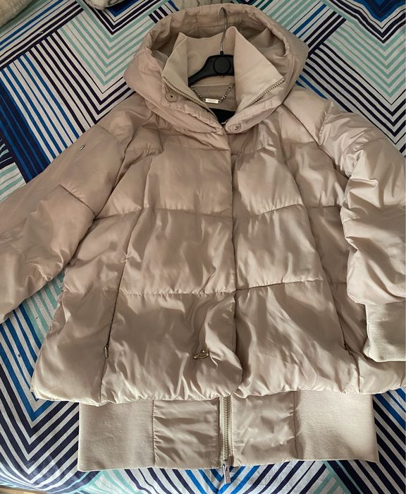 Geaca cu puf de gasca.