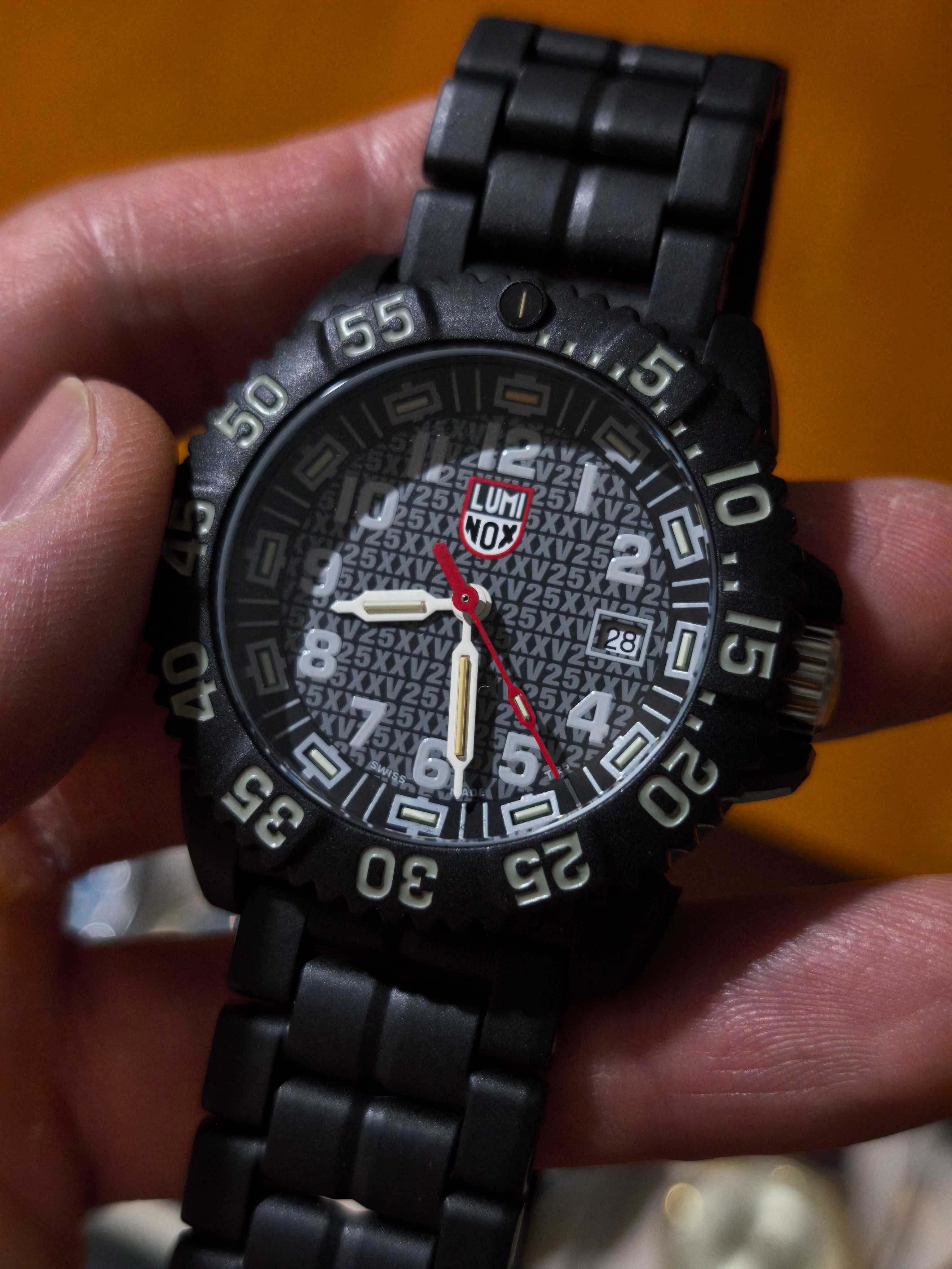 Нов часовник Luminox XS.3050.LS.01