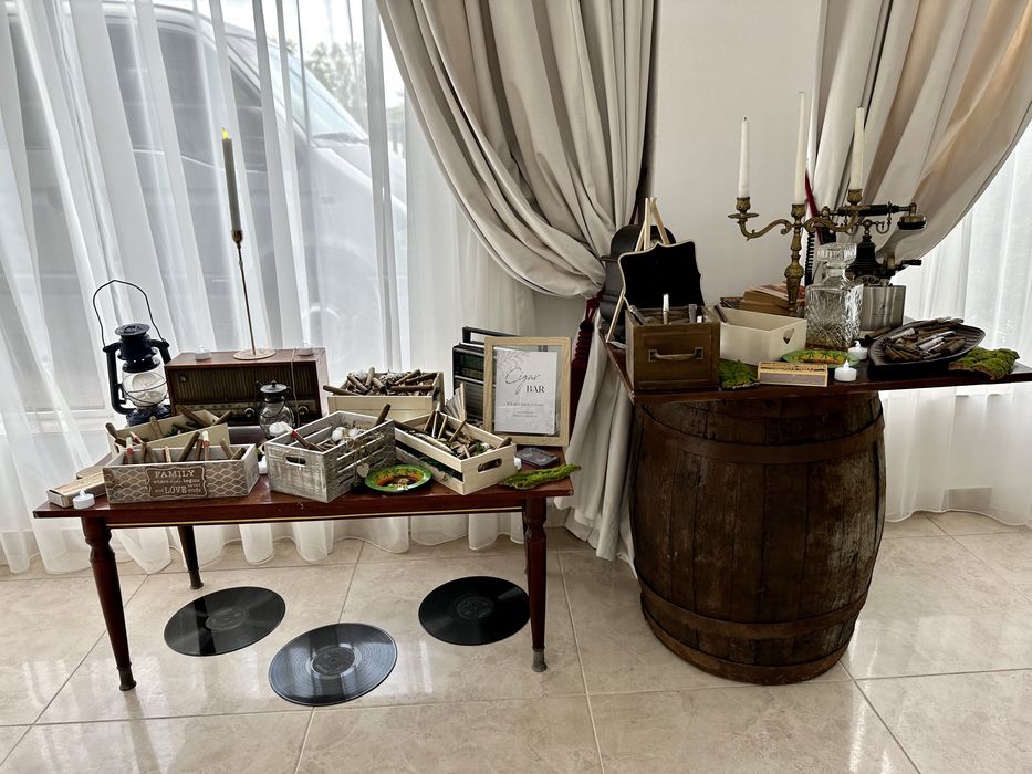 Tort shoturi, mese cocktail, audio guestbook, cigar bar