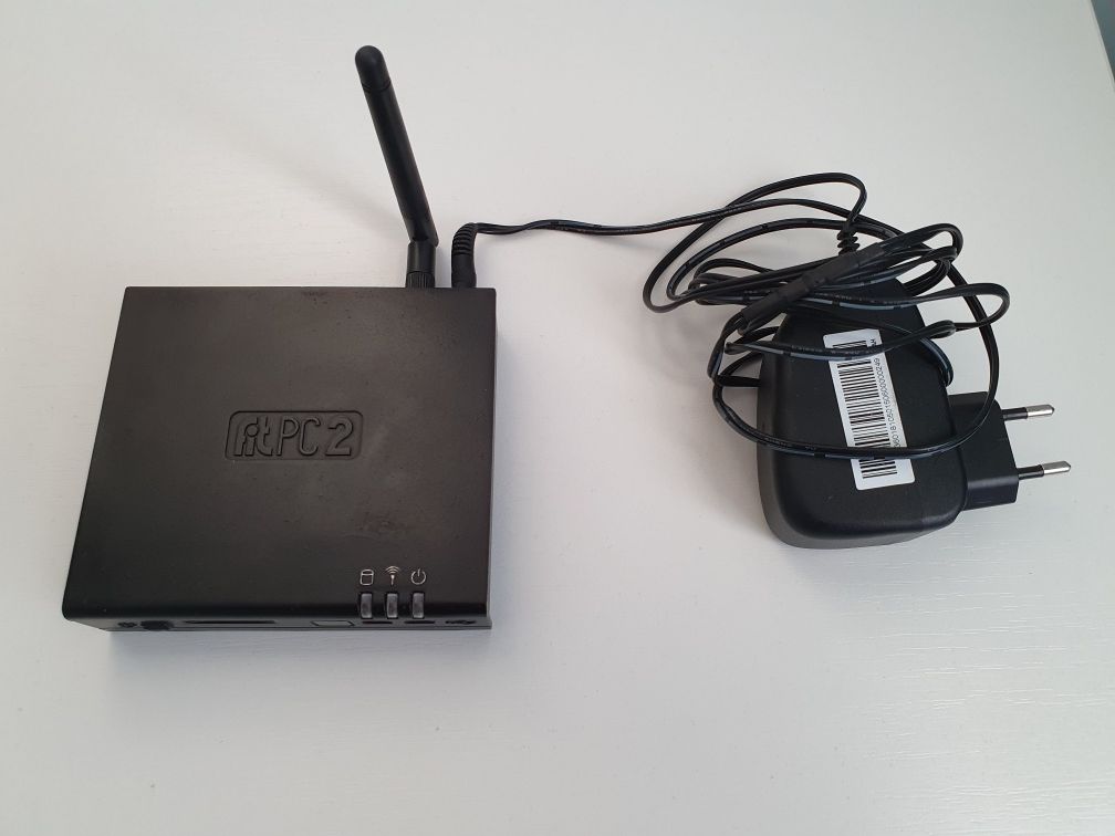 Mini PC Fit-PC2 Atom z530, 1gb ram, 500hdd, infrarosu, etc.