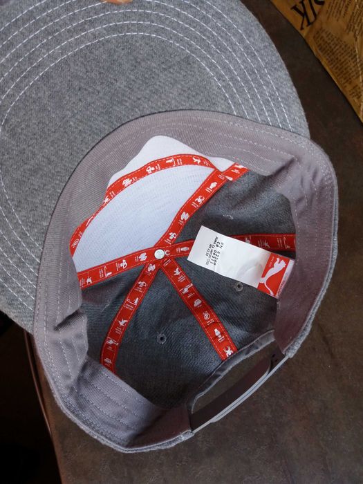 мъжка шапка с козирка Puma зимна жокейка пума,Нова!