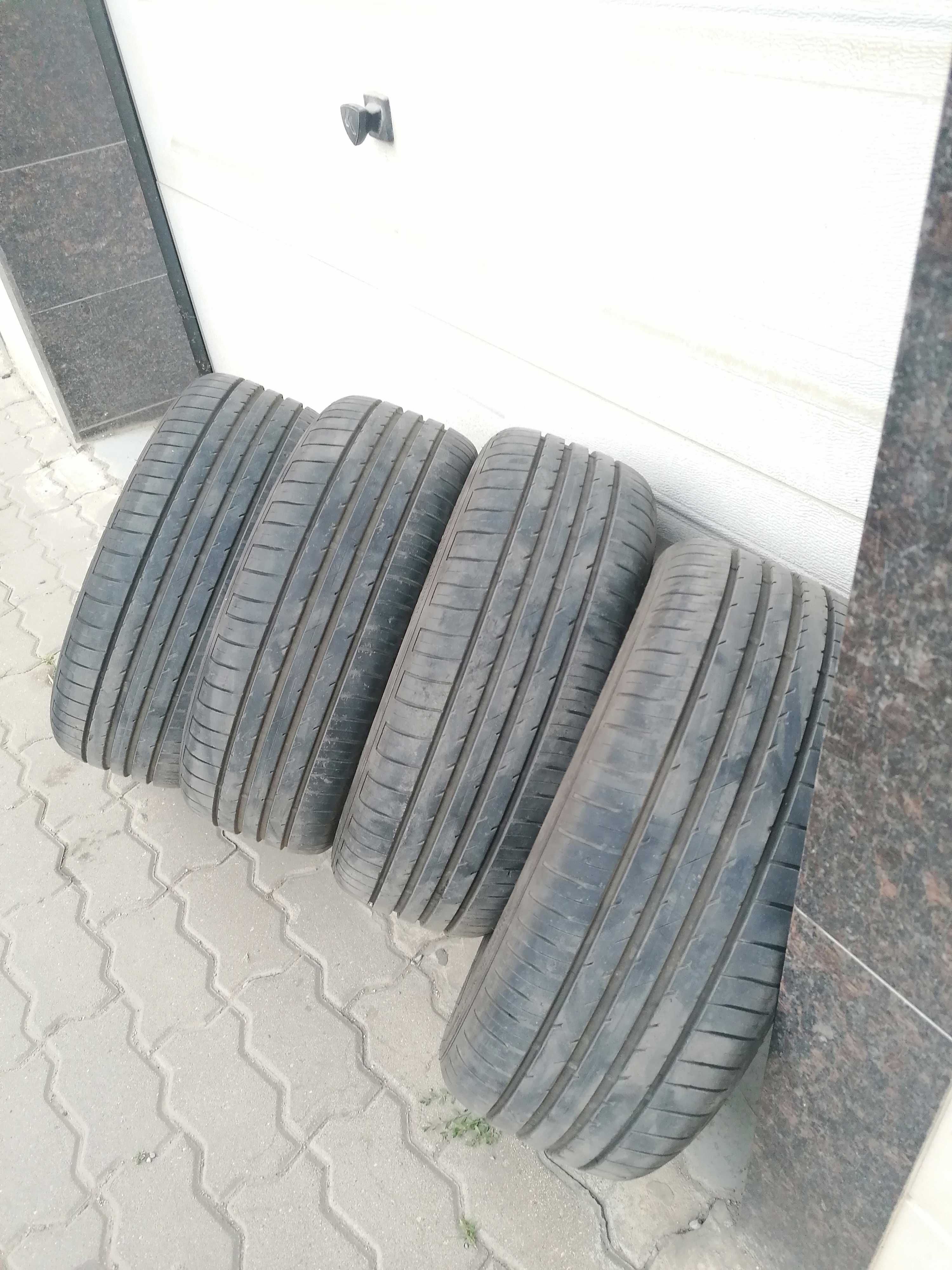 4 Броя гуми ДЪНЛОП