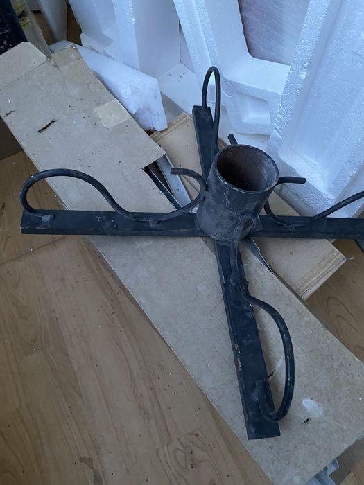 Подставка / крестовина для елки