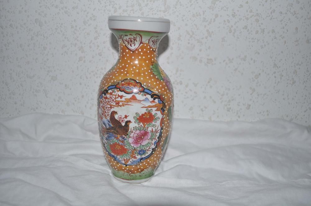 Vaza portelan, model chinezesc, maro, 21 cm