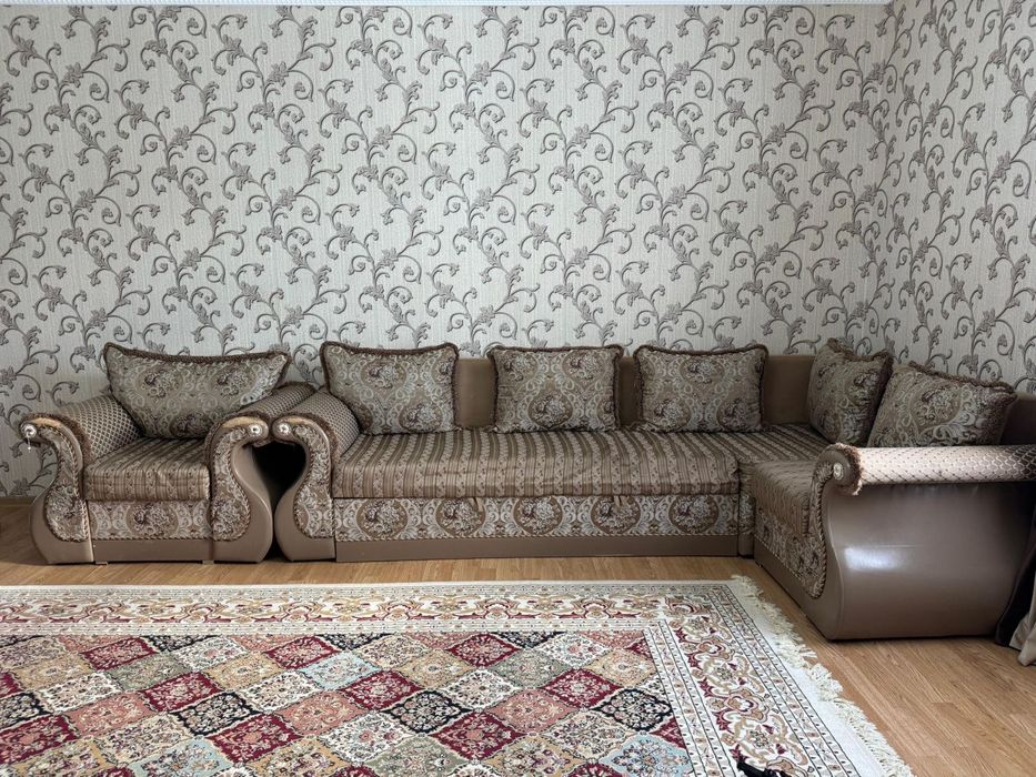 Диван с креслом и сервант