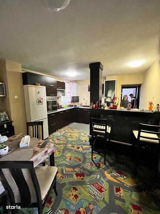 Apartament 3 camere, Dambu Pietros