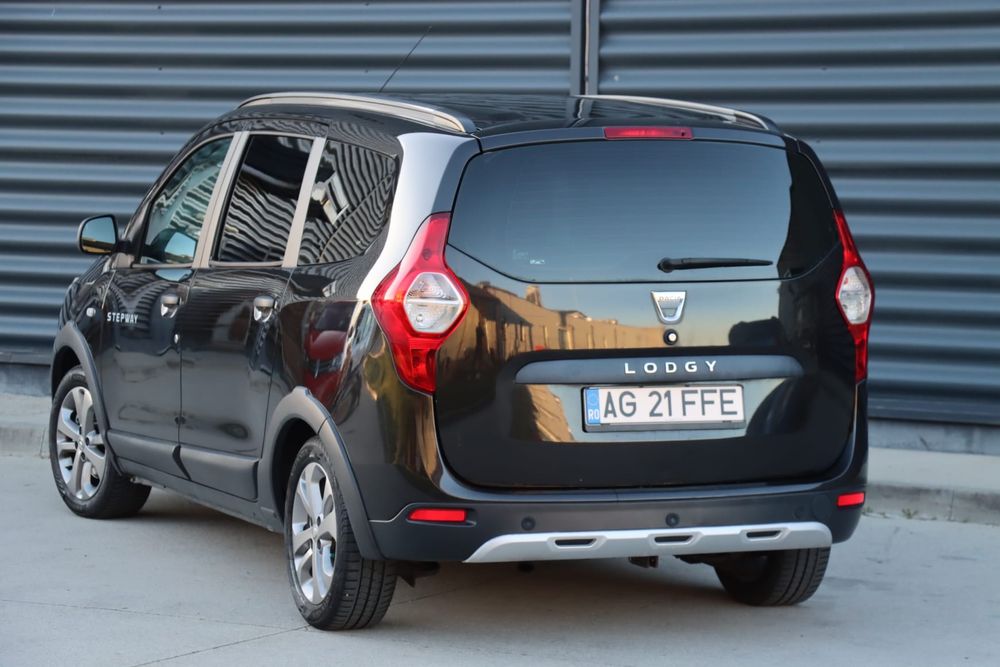 Dacia Lodgy Stepway 2015