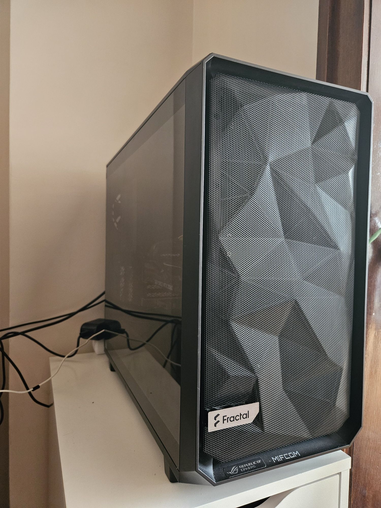 Ryzen 7 5800X MSI B550 GAMING PLUS 32GB G.SKILL 3600 Fractal Meshify 2