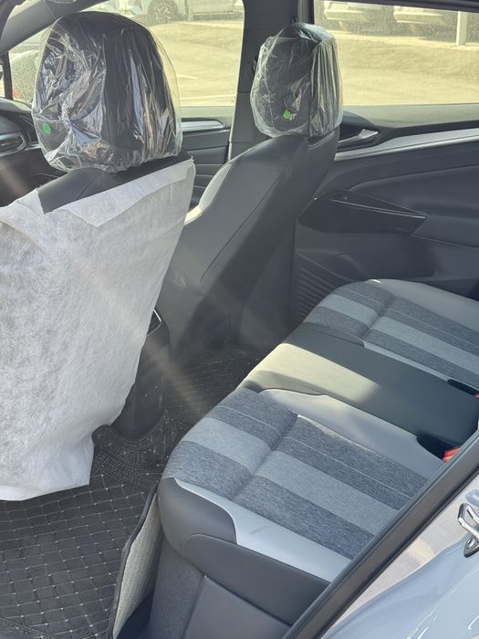Volkswagen Id4 BEZ PROBEG 1-poz 428km zapas xod 2025-Yil