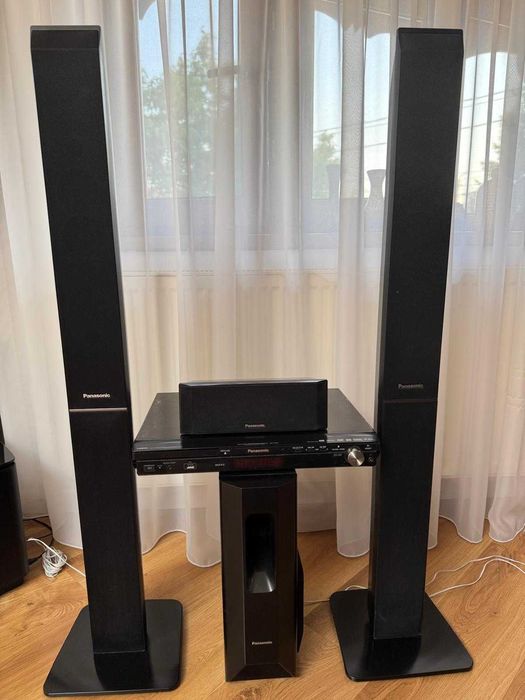 Sistem audio Panasonic 5.1, model SA-PT550, cu telecomanda