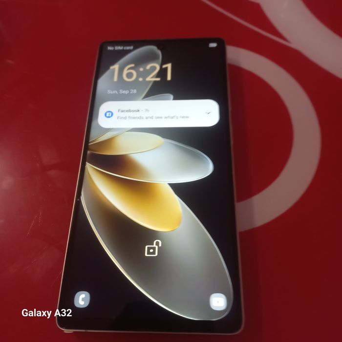 Se vinde telefon s25ultra