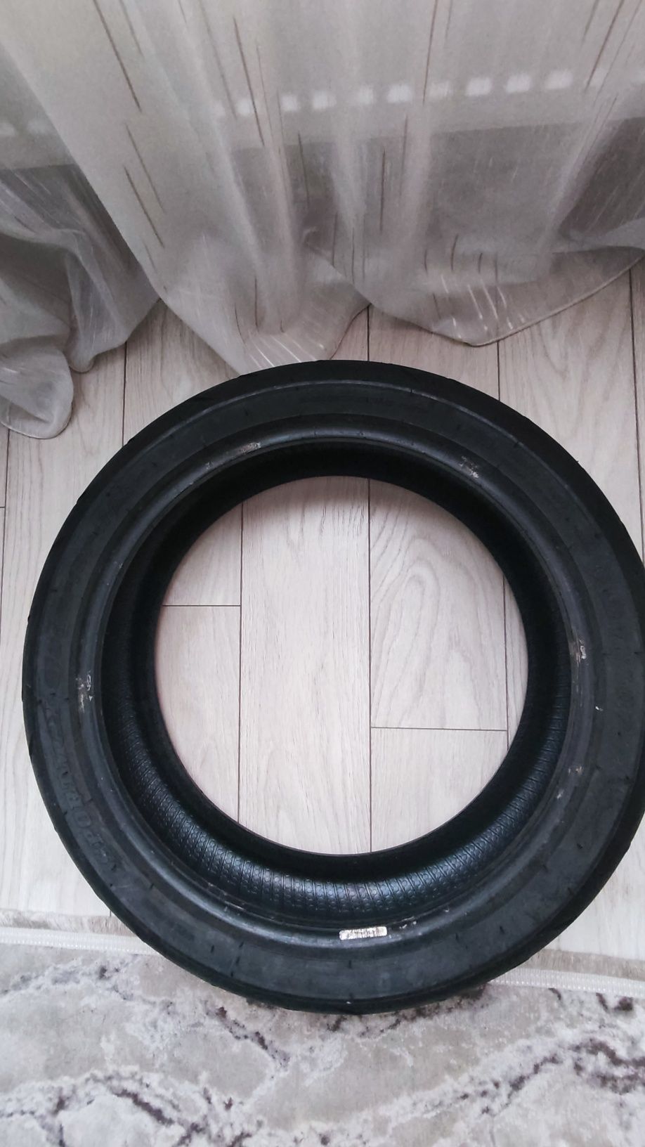 Anvelope moto set față - spate (cauciuc) 120/70/17 și 180/55/17
