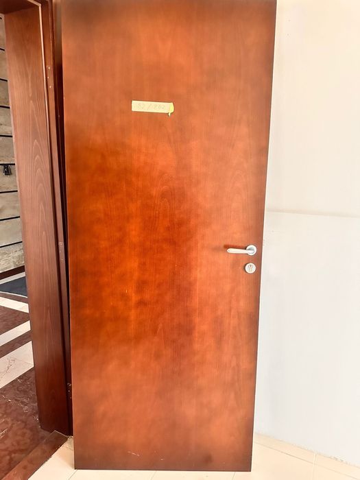 Интериорни врати