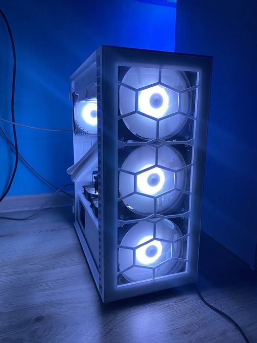 Kolink Observatory HF Mesh ARGB бял