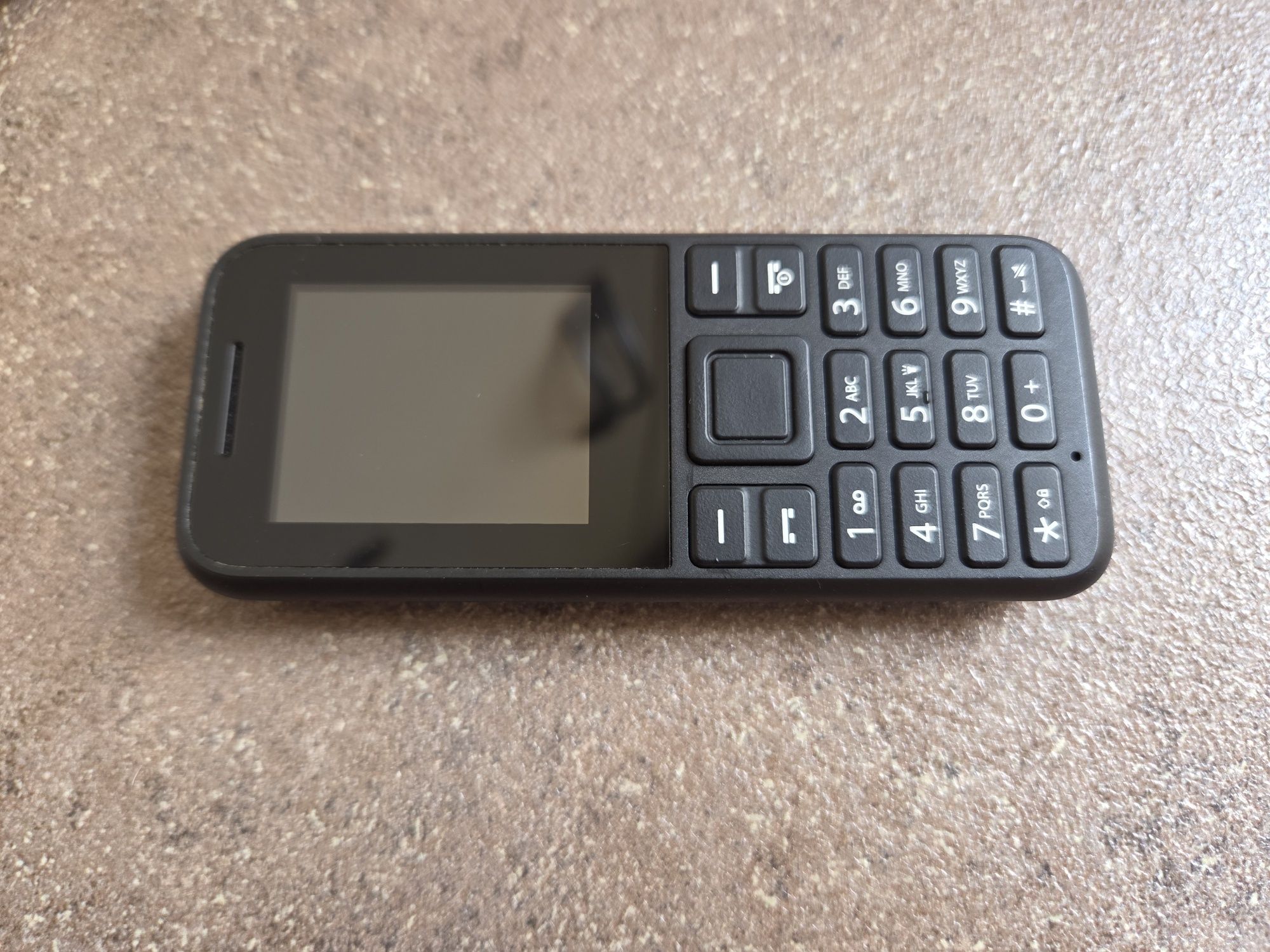 Telefon ieftin clasic cu butoane DualSim Orange Hapi 2,necodat.