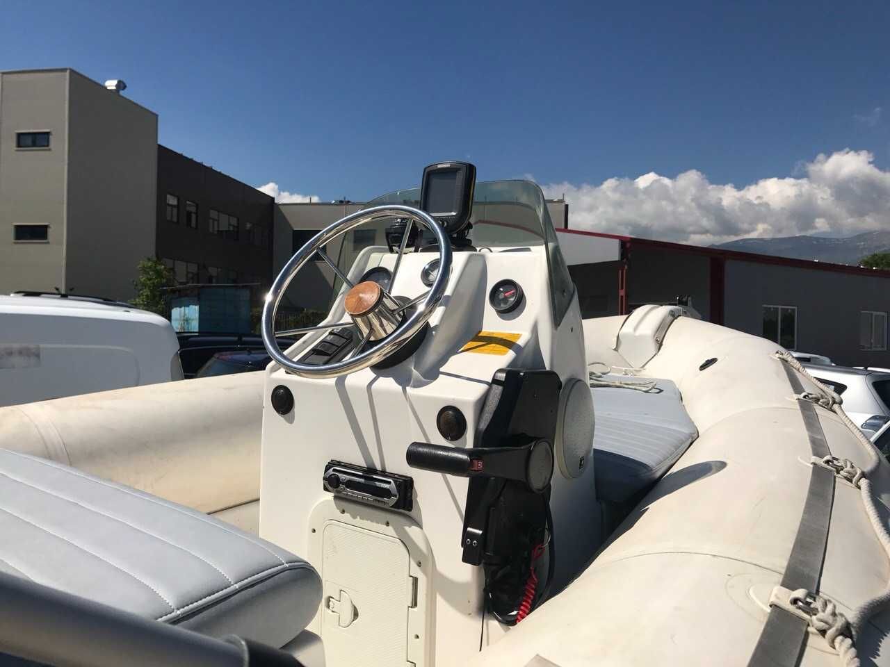 Лодка РИБ Zodiac Yachtline 5.95 m /115 к.с Evinrude