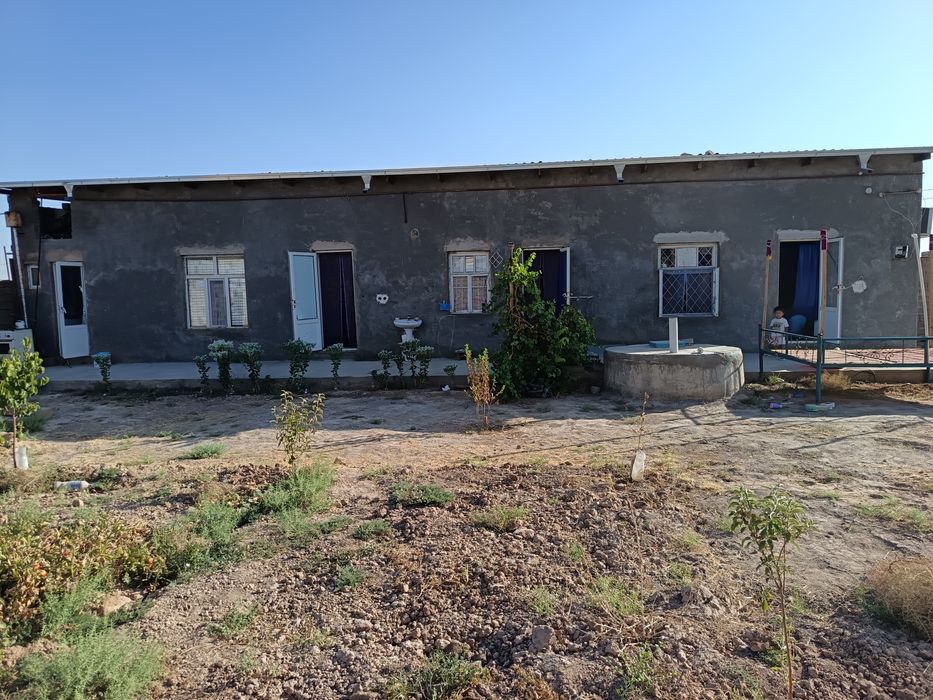 Uchaska sotiladi 6 sotix veriminkasi bor hamma sharoit qilingan