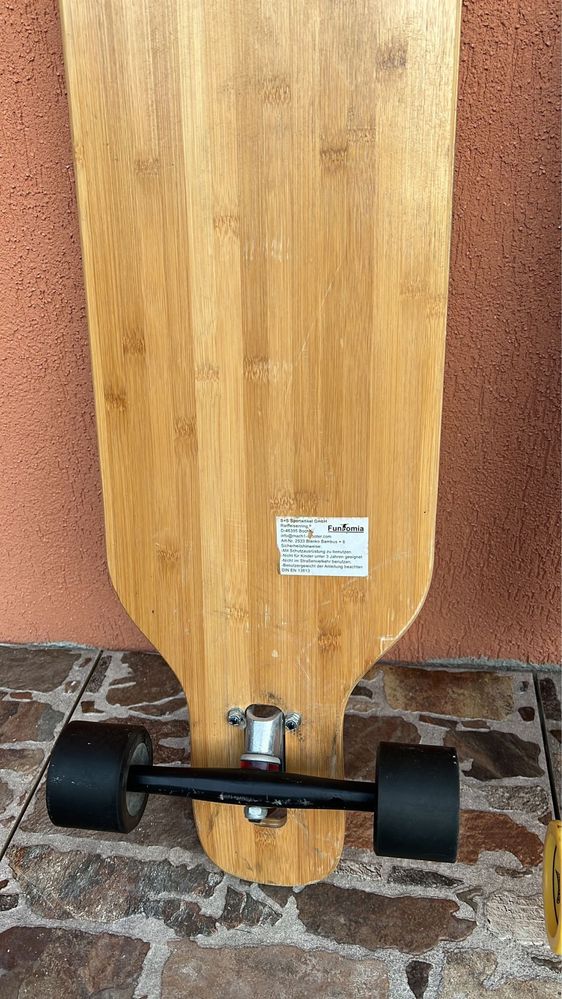 Longboard Osprey din bambus