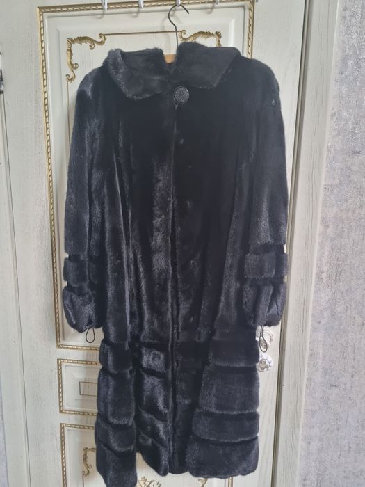 Продам шубу, пальто, парку и куртку