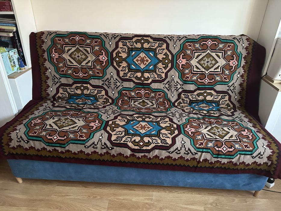 Set cuvertura pat+covor perete