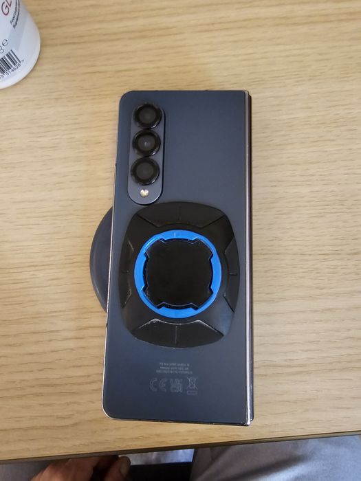 Samsung Fold 4 256gb/12 RAM