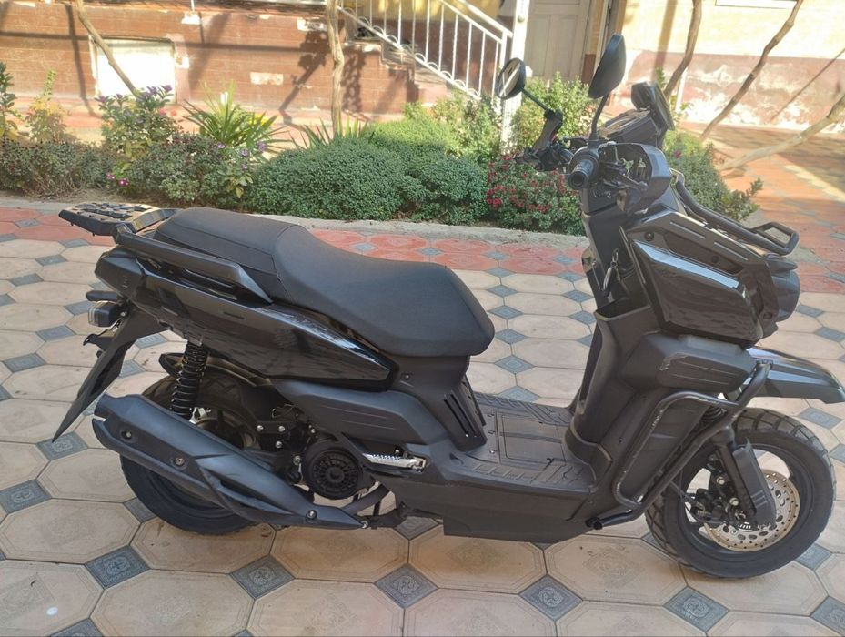 Скутер сотилади танк