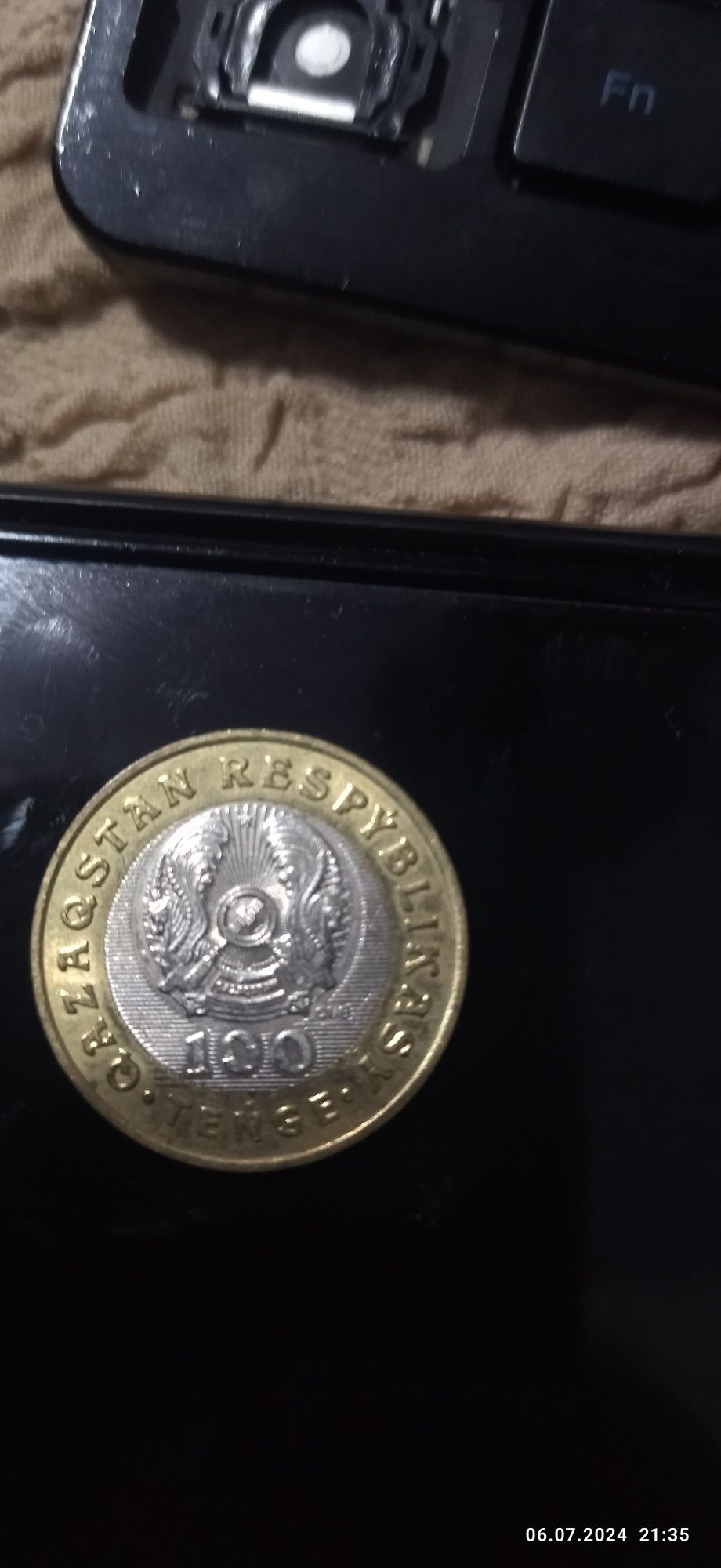 Продам коллекционую монету 100 тенге не дорого