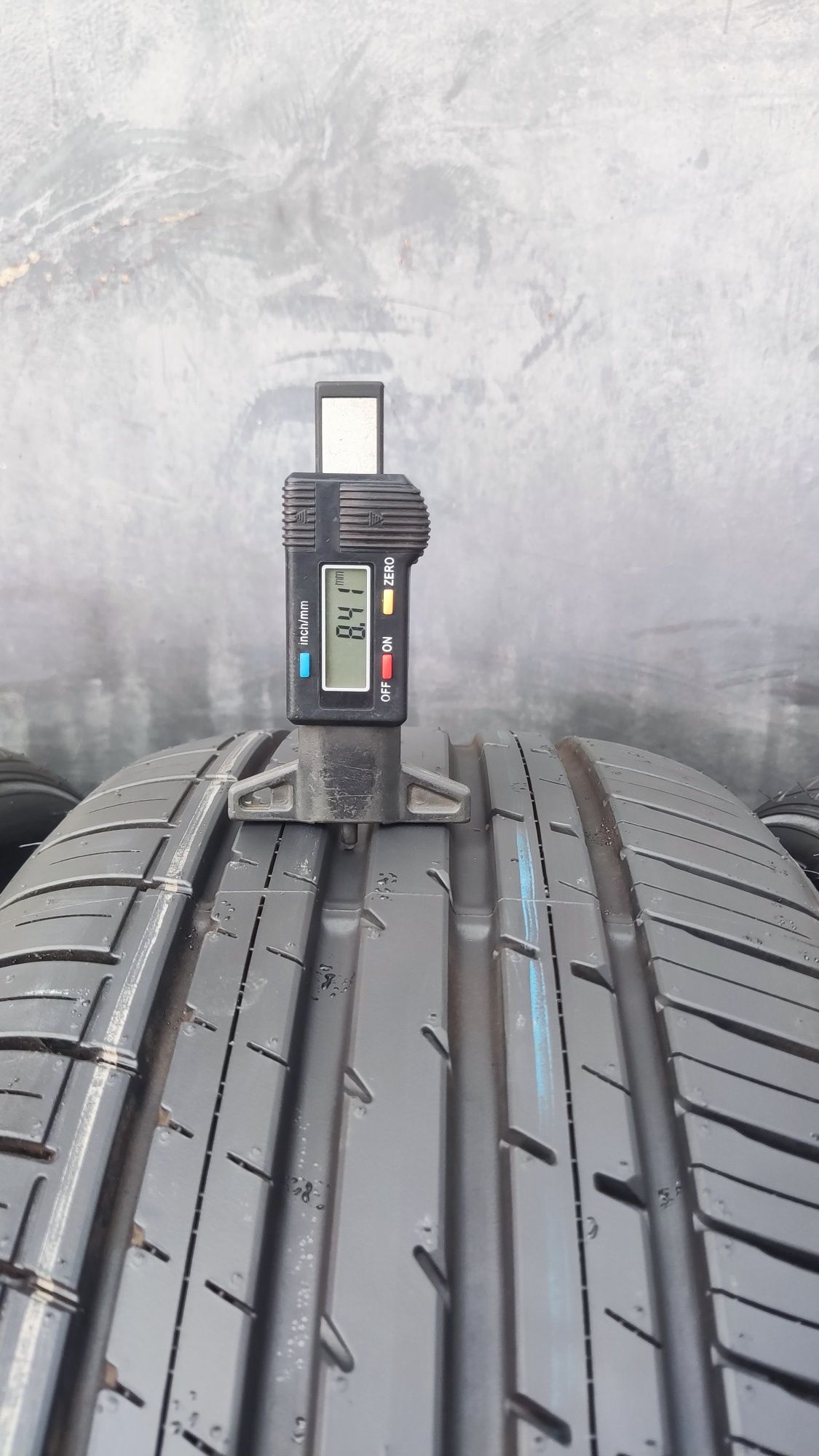 4бр. нови летни гуми 225/45/17 Falken Ziex
dot2022
8.4mm
Чисто н