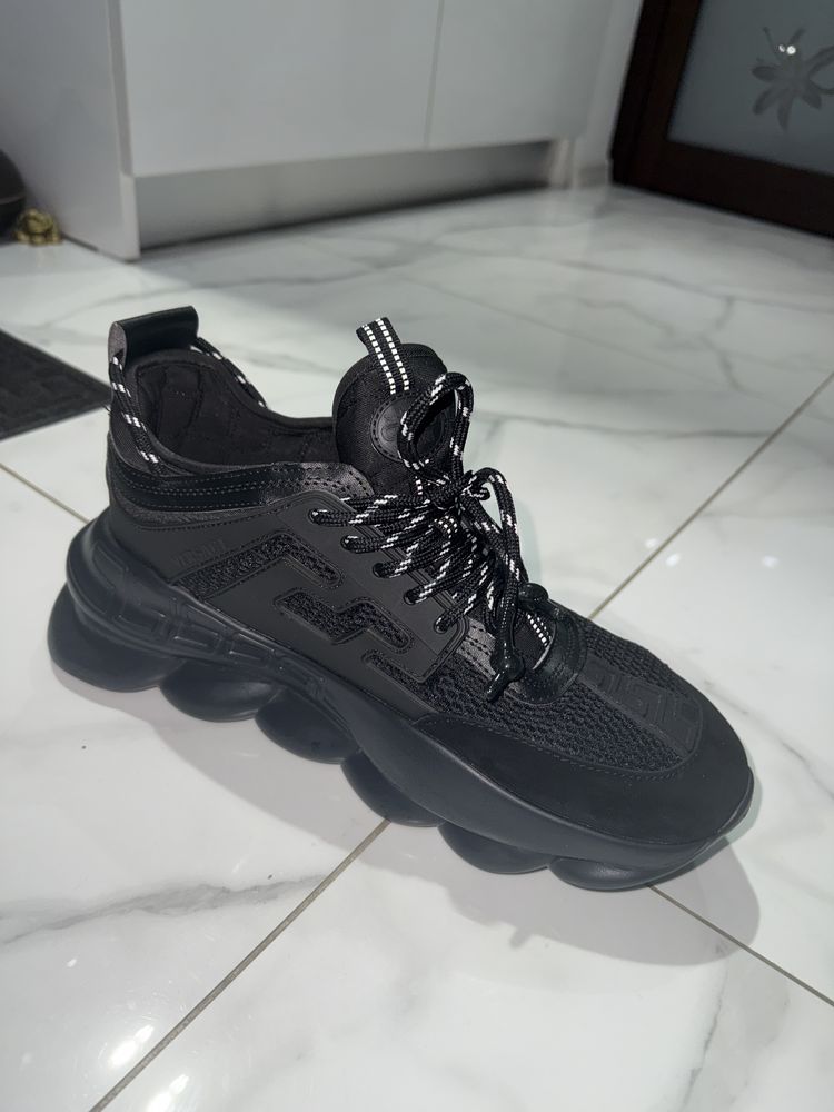 vand versace chain reaction