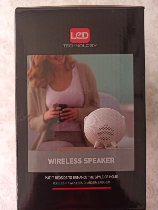 Нощна лампа Bluetooth високоговорител със светлина, безжично зарядно,