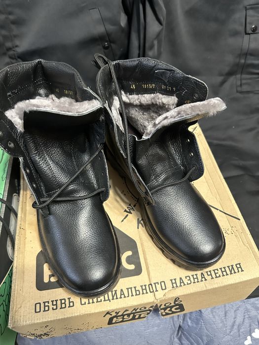 Продам новые бердцы, туфли и кроссовки